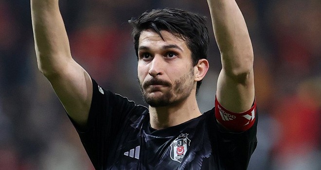 Flaş iddia! Necip Uysal Beşiktaş'a veda mı ediyor?