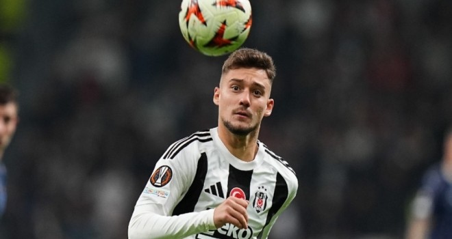 Beşiktaşlı Ernest Muci sakatlandı!