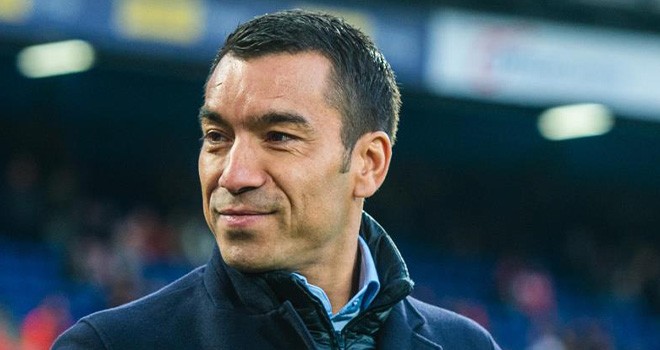 Giovanni van Bronckhorst imzayı attı! İşte sözleşme süresi