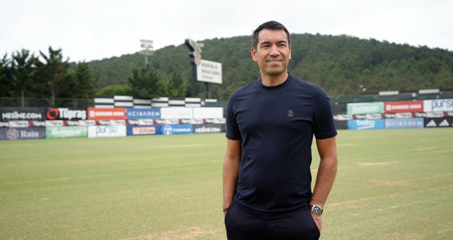 Giovanni van Bronckhorst: Hayalim Beşiktaş'tı