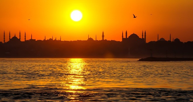 AKOM’dan İstanbul'a uyarı! Afrika ve Basra kökenli sıcak hava dalgaları!