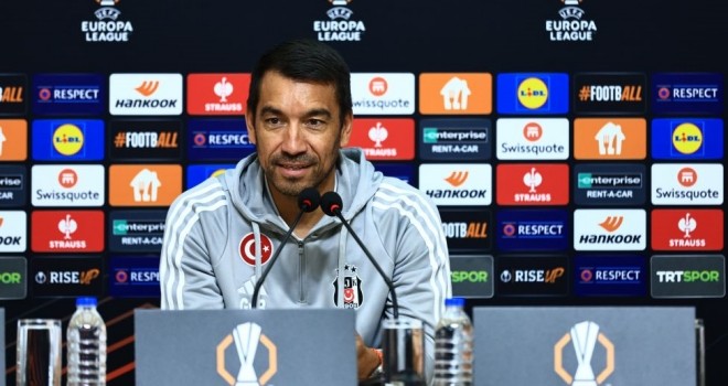 Beşiktaş'ta Bronckhorst'tan açıklamalar: Bir transfer dönemi daha gerekli