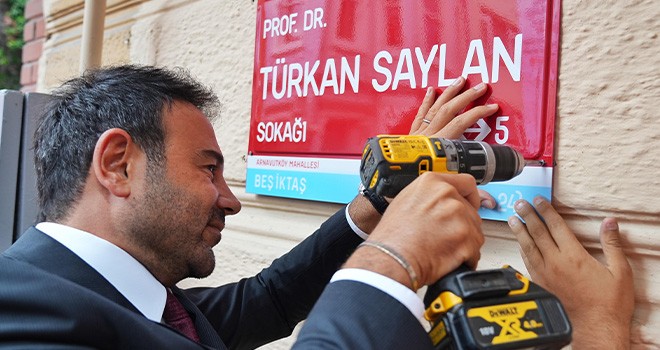 Türkan Saylan Sokağı resmi tabelasına kavuştu