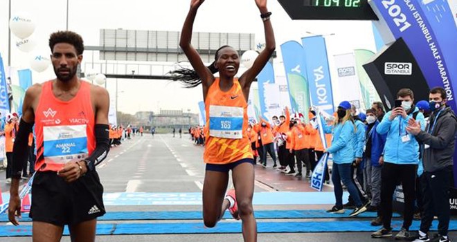 N Kolay 16 İstanbul Yarı Maratonu'nda ilklere imza atıldı